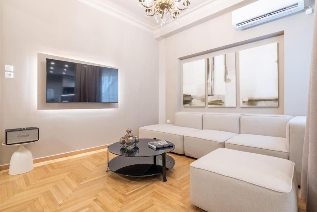 Urban Elegance In Kolonaki Apartment Athens Exterior photo