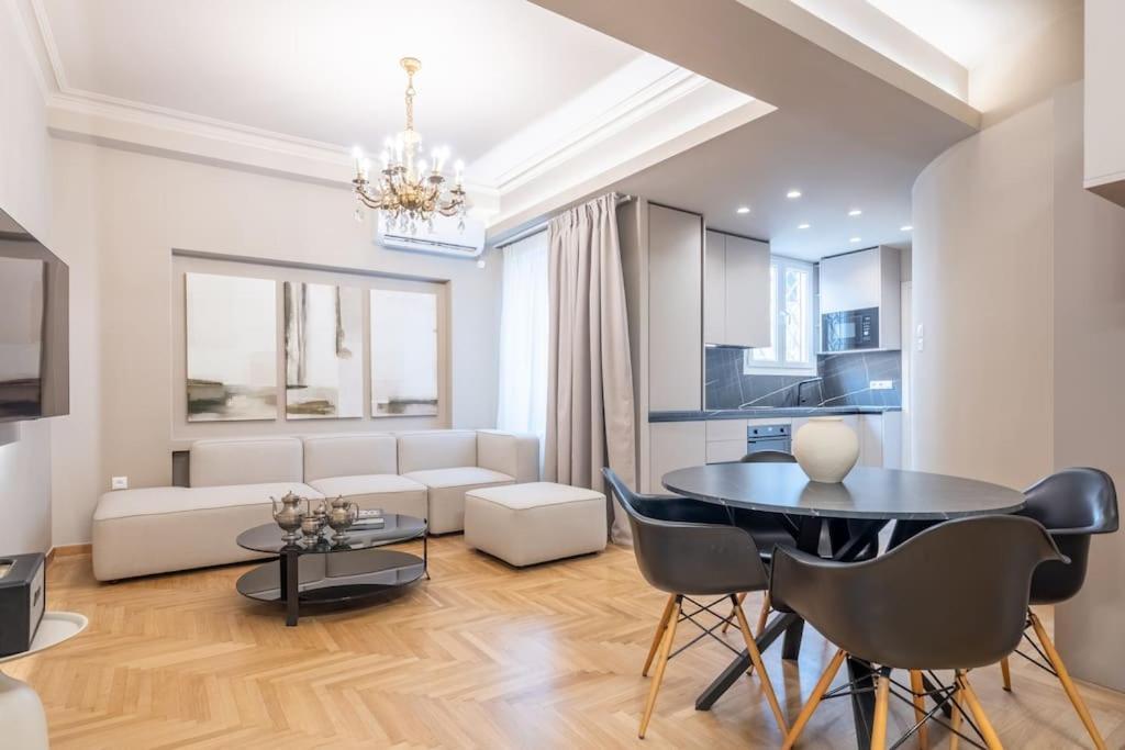 Urban Elegance In Kolonaki Apartment Athens Exterior photo