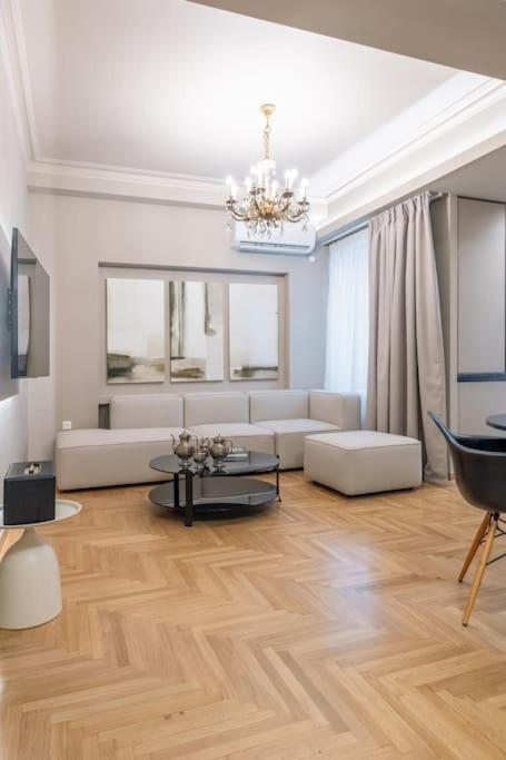 Urban Elegance In Kolonaki Apartment Athens Exterior photo