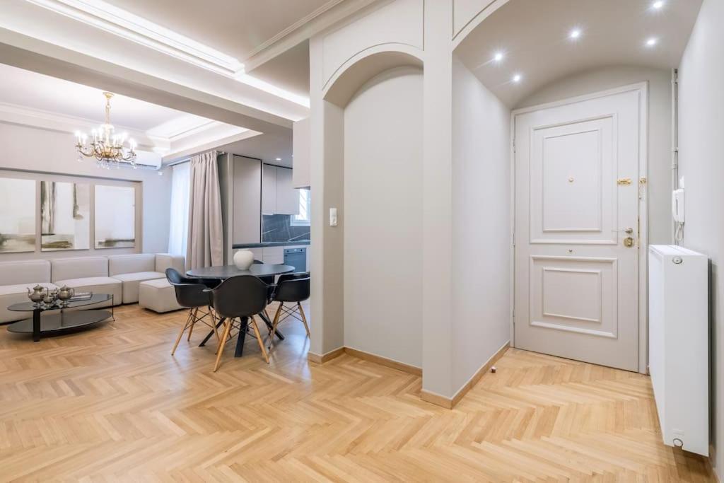 Urban Elegance In Kolonaki Apartment Athens Exterior photo